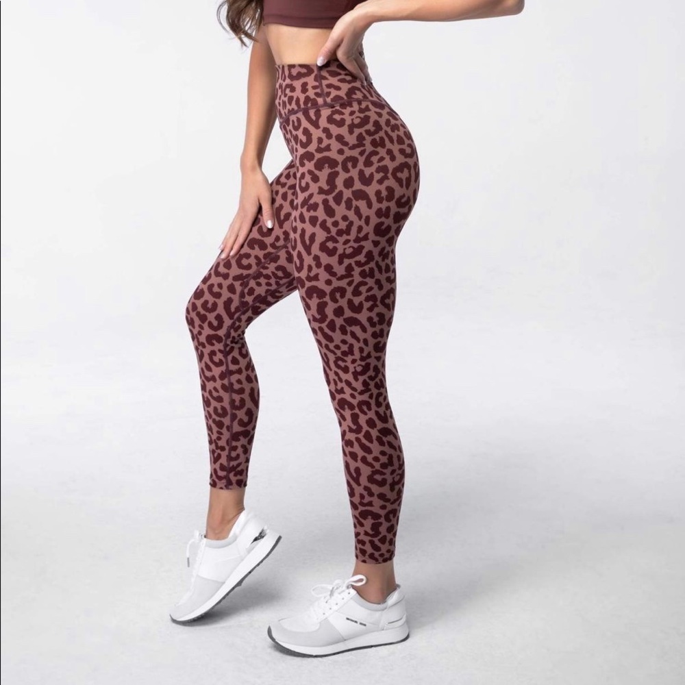 The Ascend Pant - King Cheetah Dusk